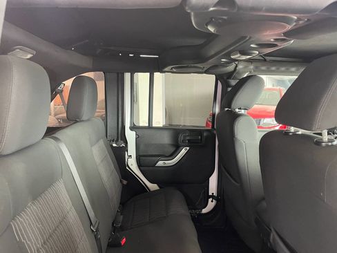 Used 2012 Jeep Wrangler Unlimited Sahara w/ Connectivity Group image 23