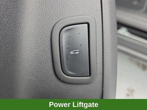 Used 2025 GMC Acadia Elevation w/ Elevation Premium Package image 24