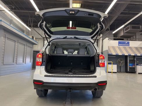 Used 2016 Subaru Forester 2.5i Touring w/ Eyesight & Navigation System image 9