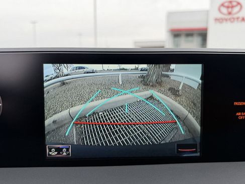 Used 2022 Lexus UX 250h UX 250h w/ Accessory Package (Z2) image 36