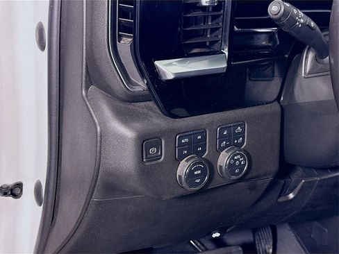 Certified 2023 Chevrolet Silverado 1500 RST image 5