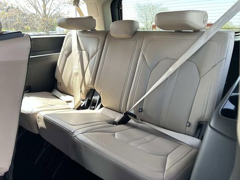 Used 2023 Ford Expedition Max Limited image 22
