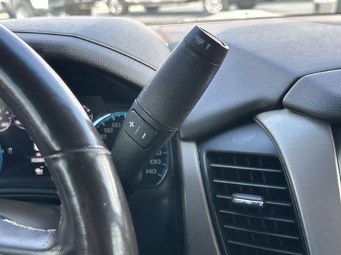 Used 2018 GMC Yukon Denali w/ Denali Ultimate Package image 32