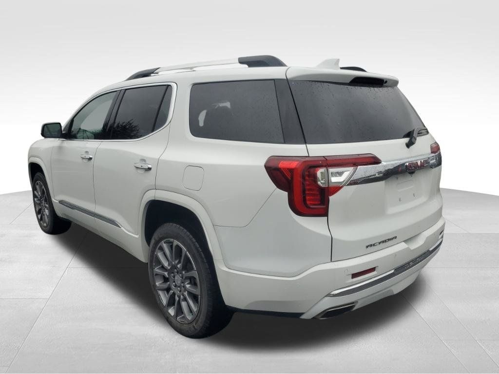 Used 2023 GMC Acadia Denali FWD image 4