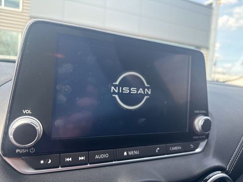 Used 2024 Nissan Sentra SV image 12