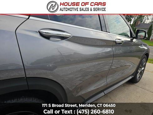 Used 2019 INFINITI QX50 Essential w/ Sensory Package image 13