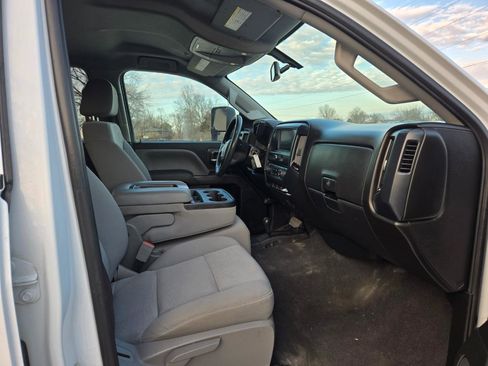 Used 2019 GMC Sierra 2500 4x4 Crew Cab image 15