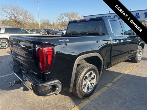 Used 2025 GMC Sierra 1500 SLT image 3