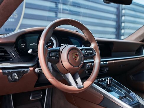 Used 2022 Porsche 911 Turbo S image 37