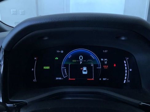 Certified 2025 Toyota Camry SE image 31