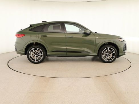 New 2026 Audi Q5 Premium Plus AWD/4WD image 8