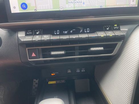 Used 2026 Toyota Camry SE w/ Multimedia Upgrade Package FWD image 18