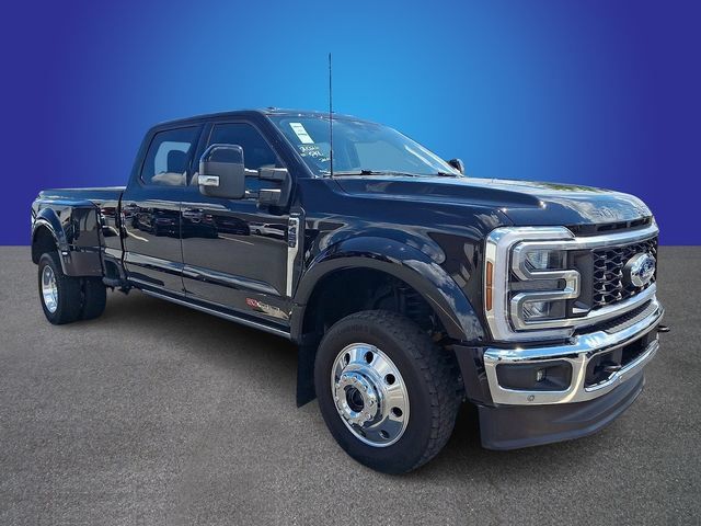 Used 2026 Ford F450 Lariat w/ Lariat Ultimate Package AWD/4WD image 3