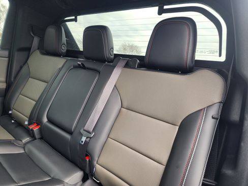 Used 2026 Chevrolet Silverado EV Trail Boss image 15