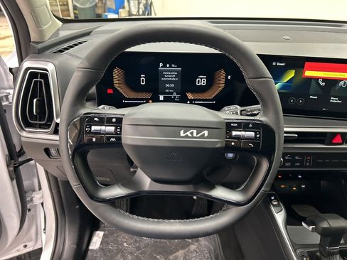 New 2026 Kia Sorento S image 13