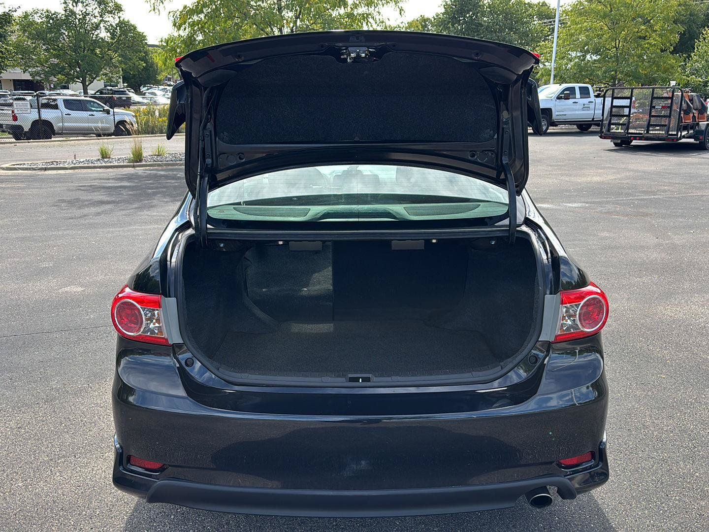 Used 2013 Toyota Corolla S w/ Premium Pkg FWD image 17