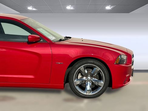 Used 2012 Dodge Charger R/T image 32