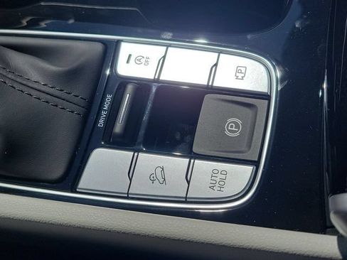 New 2026 Hyundai Tucson SE w/ Tow & Go Package FWD image 17