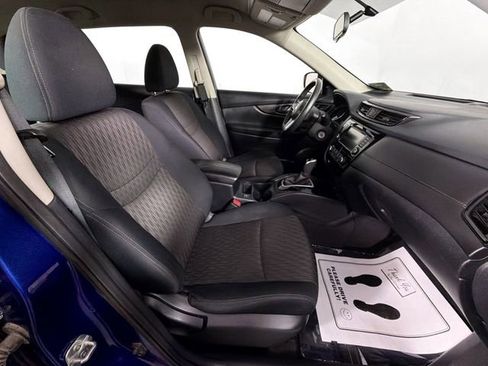 Used 2019 Nissan Rogue S FWD image 27