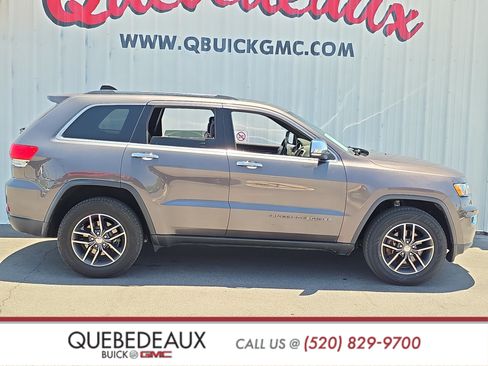 Used 2017 Jeep Grand Cherokee Limited AWD/4WD image 8