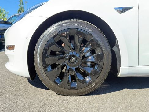 Used 2019 Tesla Model 3 AWD/4WD image 31