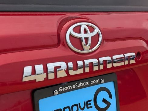 Used 2017 Toyota 4Runner SR5 Premium AWD/4WD image 10