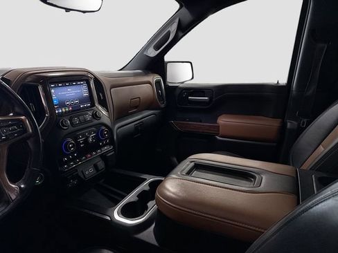 Used 2021 Chevrolet Silverado 1500 High Country w/ Technology Package image 26
