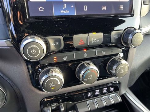 New 2026 RAM 1500 4x4 Crew Cab image 20