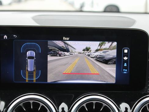 Certified 2025 Mercedes-Benz GLB 250 image 23