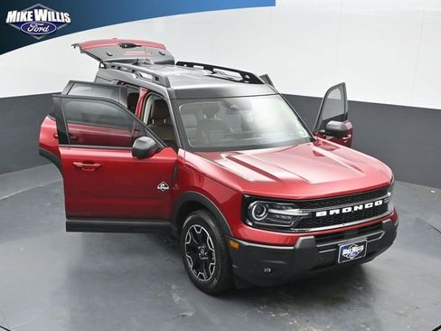 Used 2025 Ford Bronco Sport Outer Banks w/ Outer Banks Tech Package+ AWD/4WD image 25