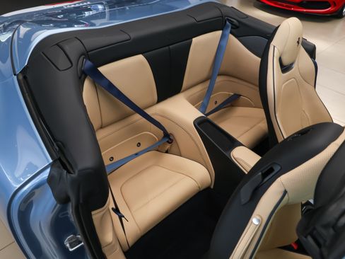 Used 2022 Ferrari Portofino M image 13