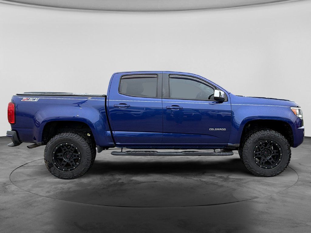 Used 2016 Chevrolet Colorado Z71 AWD/4WD image 10