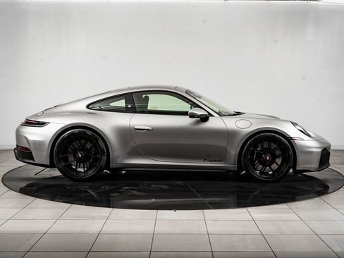 Certified 2025 Porsche 911 Carrera 4 GTS image 9