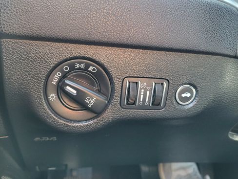 Used 2016 Dodge Charger SXT w/ Rallye Group AWD/4WD image 19