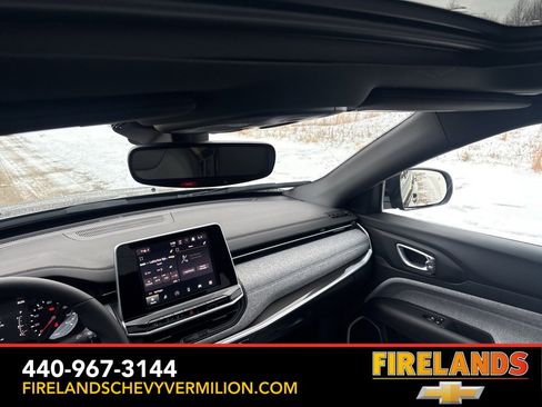 Used 2025 Jeep Compass Latitude w/ Sun & Sound Group image 48