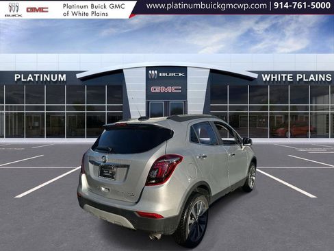 Used 2022 Buick Encore Preferred w/ Safety Package image 5