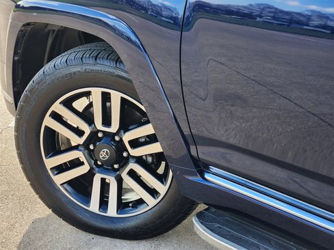 Used 2022 Toyota 4Runner Limited image 17