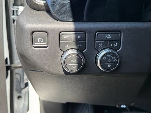 Used 2026 GMC Sierra 1500 Elevation w/ X31 Off-Road Package AWD/4WD image 28