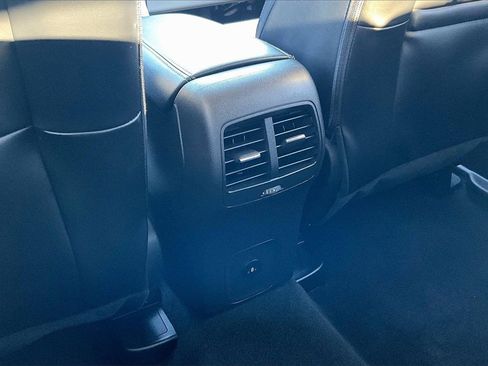 Used 2023 Ford Escape SE image 33