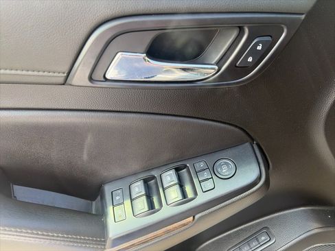 Used 2020 Chevrolet Tahoe LT w/ Luxury Package image 15