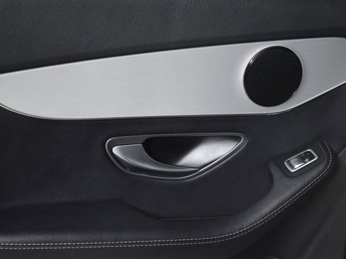 Used 2020 Mercedes-Benz C 300 Sedan image 23