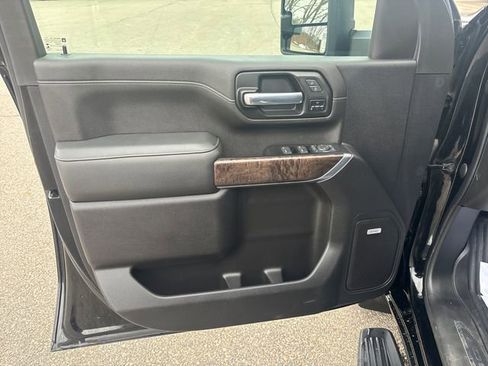 Used 2022 GMC Sierra 3500 Denali w/ Denali Ultimate Package AWD/4WD image 21