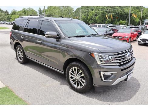 Used 2018 Ford Expedition Limited w/ Equipment Group 301A AWD/4WD image 7