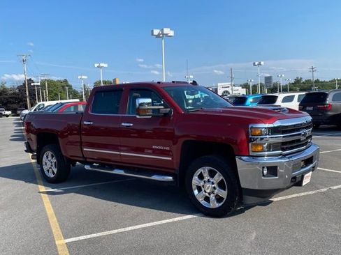 Used 2019 Chevrolet Silverado 2500 LTZ w/ Duramax Plus Package AWD/4WD image 7