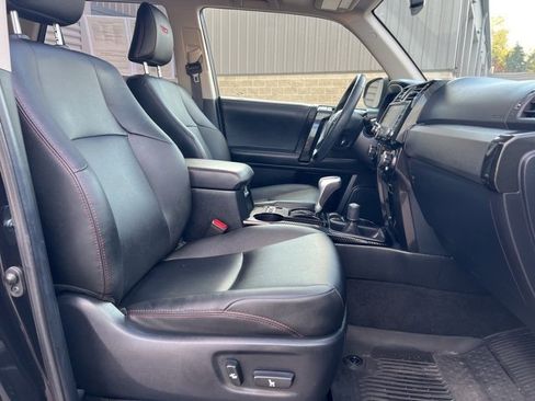 Used 2021 Toyota 4Runner TRD Off-Road Premium w/ Moonroof Package image 11