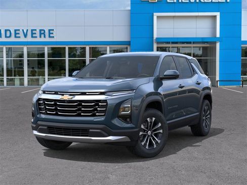New 2026 Chevrolet Equinox LT w/ Safety and Technology Package image 6