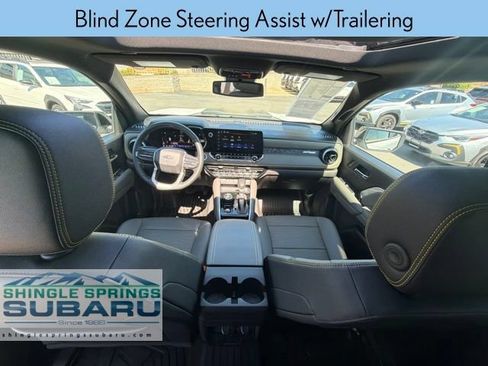 Used 2024 Chevrolet Colorado ZR2 w/ ZR2 Convenience Package III AWD/4WD image 31