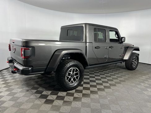 Used 2024 Jeep Gladiator Rubicon image 7