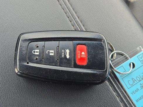 Used 2021 Toyota Avalon TRD FWD image 30