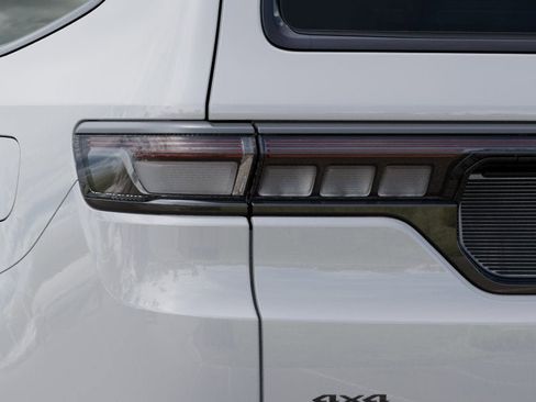 New 2026 Jeep Grand Wagoneer Summit image 14